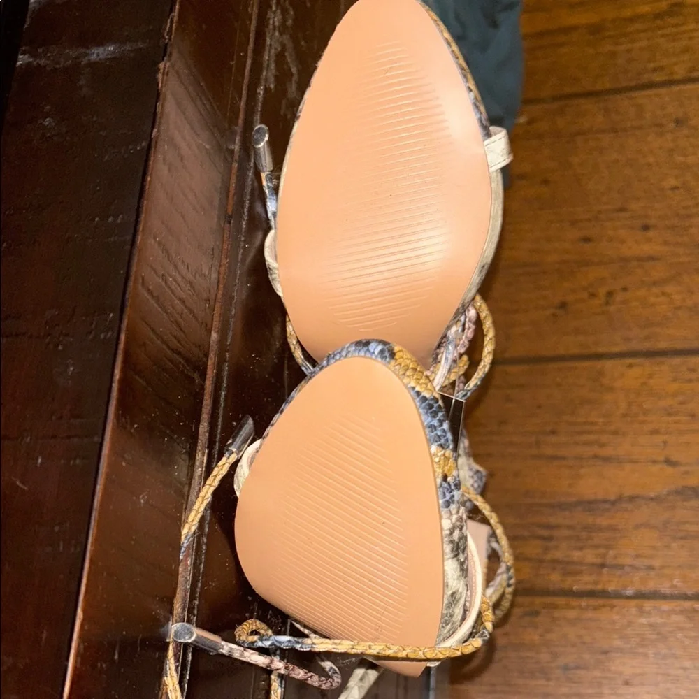 Fashion Nova Brown Heels Sleek Design - Picture 4 of 7